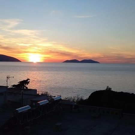 Views Of Vlore - Lunarossa Kültér fotó